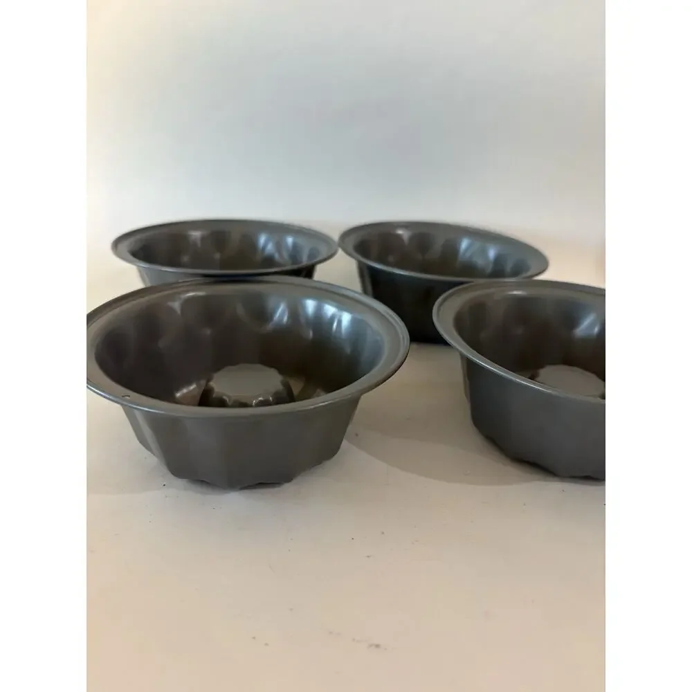 4 Mini Bundt Cake Pans Small Individual Nonstick 4.5 